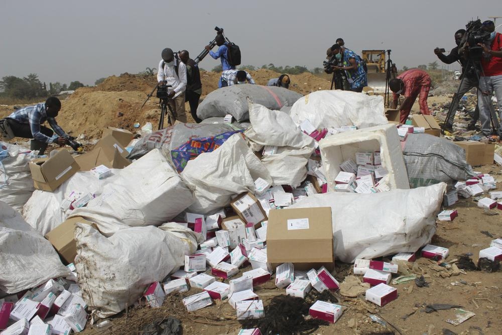 Hình ảnh Nigeria tiêu hủy hơn 1 triệu liều vaccine Covid-19 hết hạn